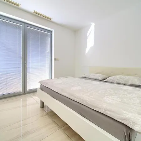 Villa Luxury With A Swimming Pool Krk - 23992 *