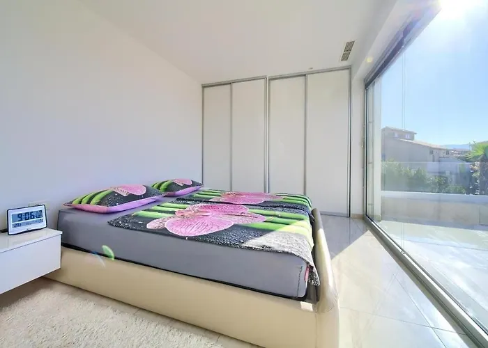 Luxury With A Swimming Pool Krk - 23992 *