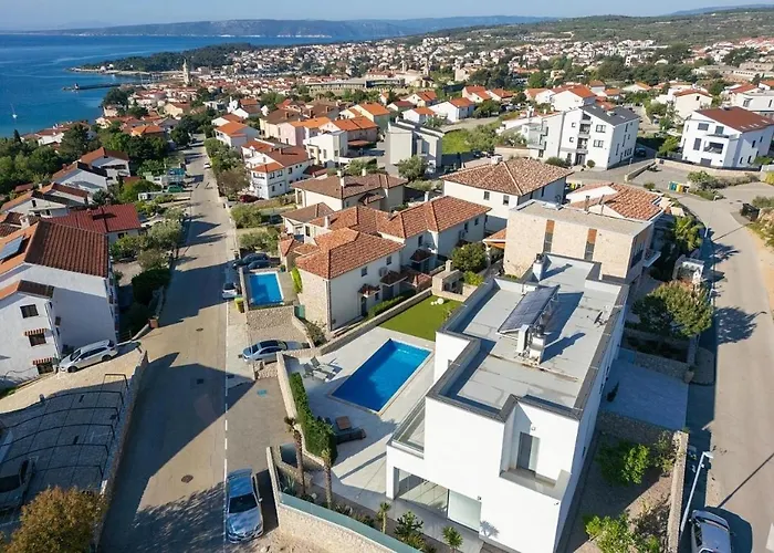 Luxury With A Swimming Pool Krk - 23992 别墅 克尔克